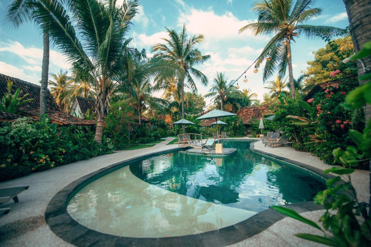 Coconut Garden Resort Гілі-Траванган Екстер'єр фото