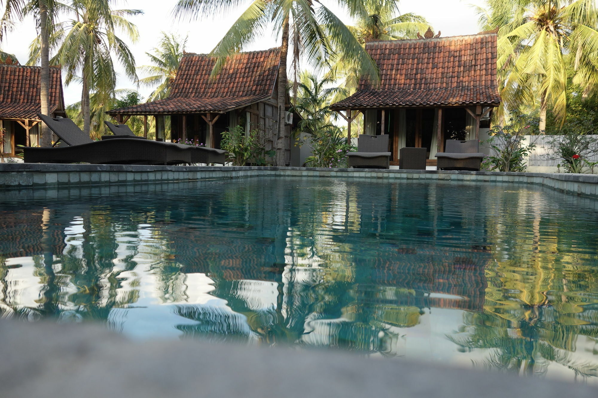 Coconut Garden Resort Гілі-Траванган Екстер'єр фото